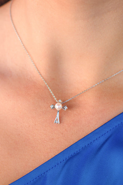 OCEANS FRESHWATER PEARL CROSS SILVER