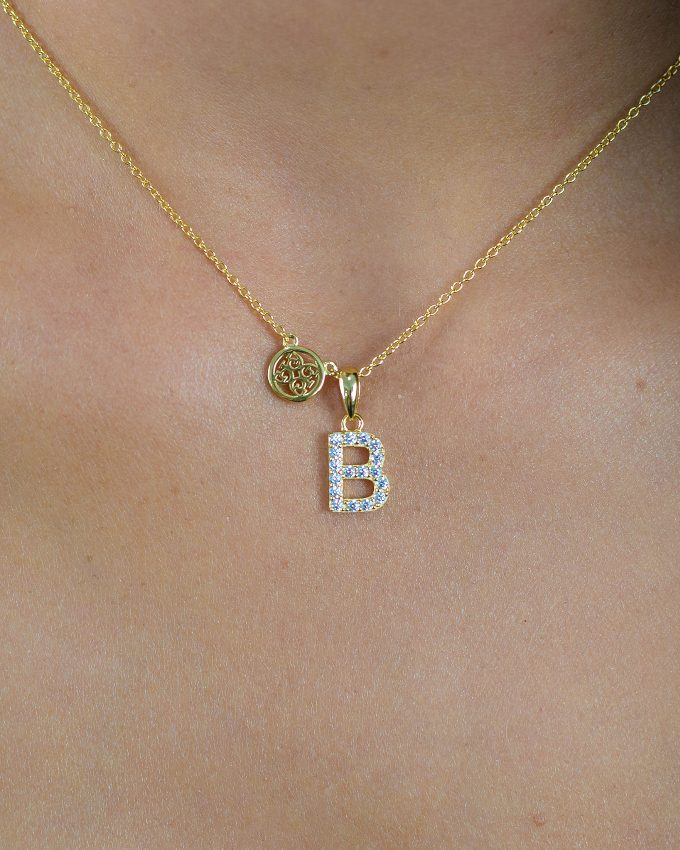 LUXURY LETTERS B INITIAL PENDANT GOLD