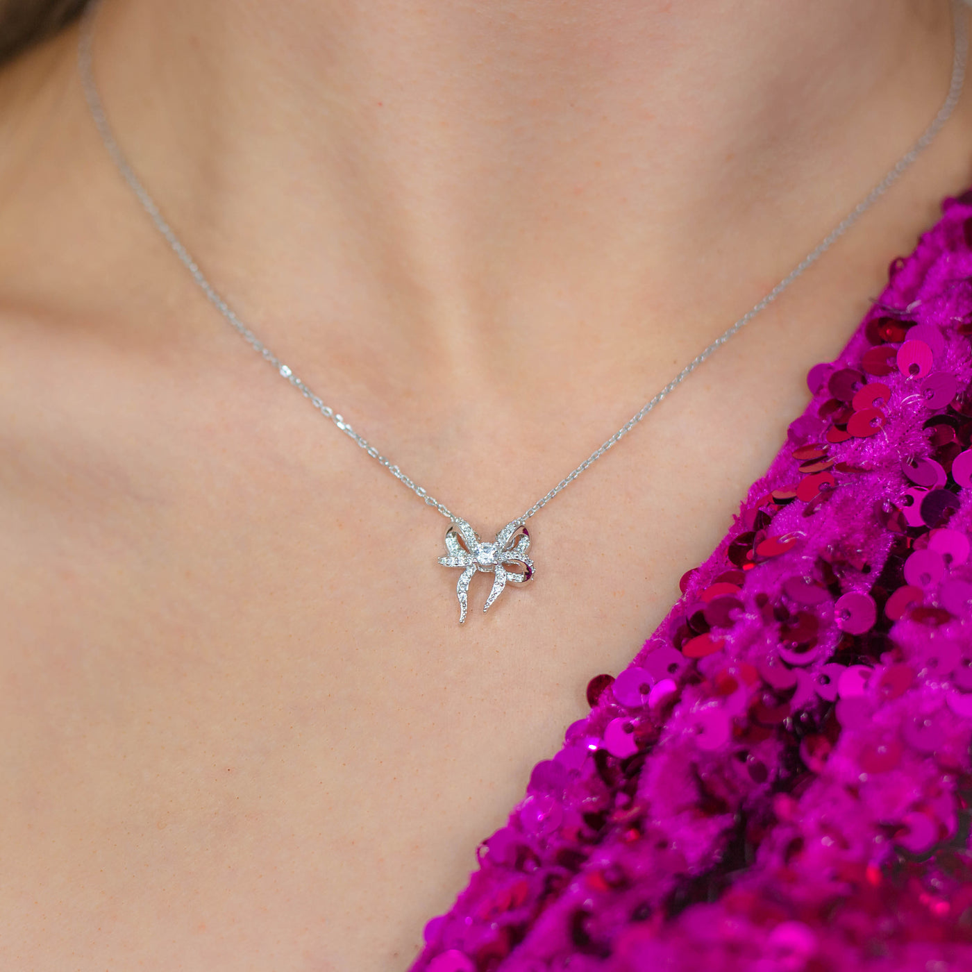 SWEETHEART BOW NECKLACE SILVER